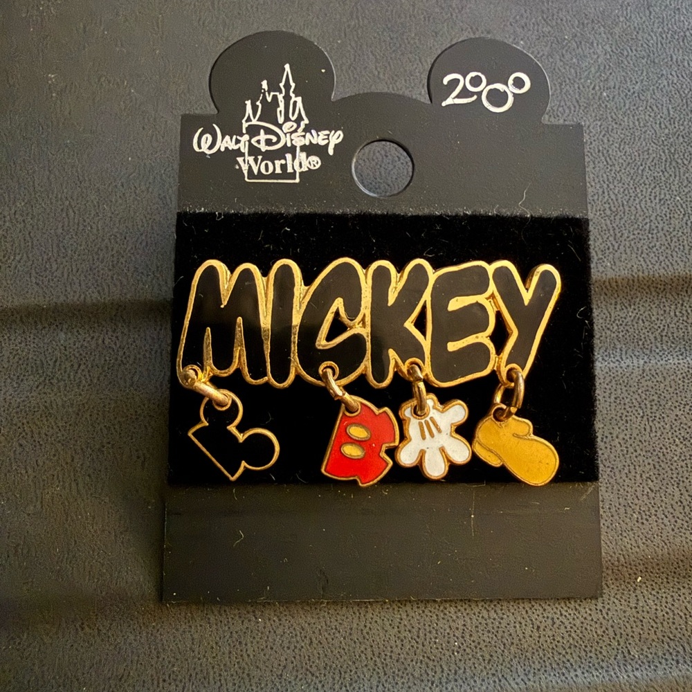 Disney Walt Disney World Mickey Mouse Dangle Pin Released 1999-2000